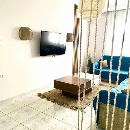 アパート Marina Apartmets テッサロニキ
